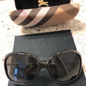 Burberry sunglasses